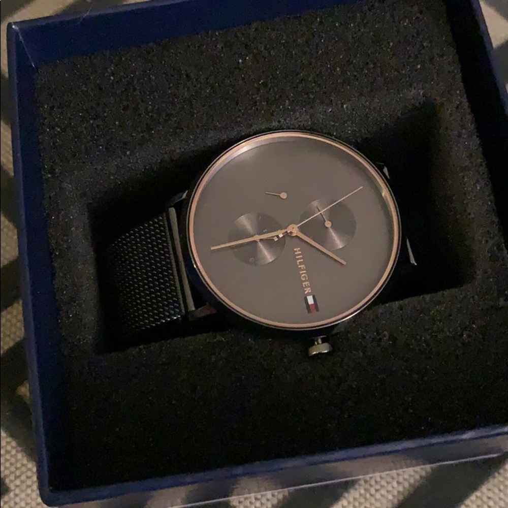 Tommy Hilfiger watch - great gift. Completely new